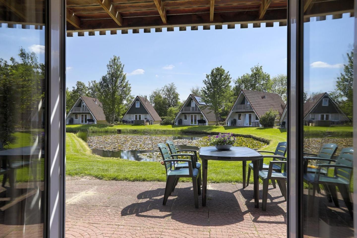 De Vecht, 124 - Centraal Gelegen Aan Vijver Gramsbergen Экстерьер фото
